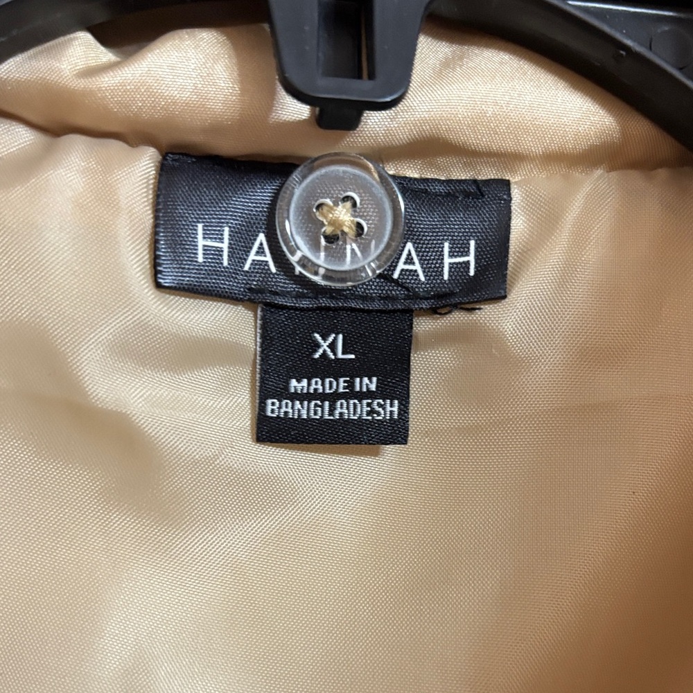 Hannah Beige Quilted Vest - Picture 2 of 12